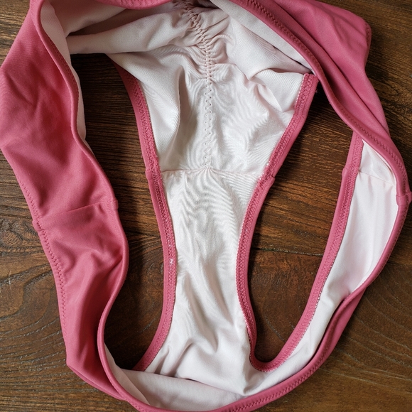 💛 Shade & Shore crochet bikini set - Picture 7 of 8